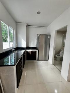 NTG885 ให้เช่า ทาวน์โฮม ภณาสิริ เรสซิเด้นซ์ เกษตร-นวมินทร์ เหมาะสำหรับพักอาศัย เฟอร์นิเจอร์ครบพร้อมอยู่ หน้าโครงการมี 7-11 เพิยง10 เมตร-202501130238151736710695486.jpg