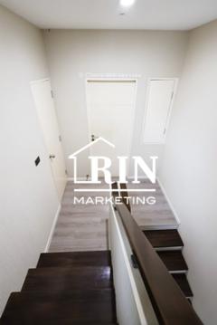 ขายถูก ทาวน์โฮม บ้านกลางเมือง วิภาวดี 64 ขนาด 20 ตรว. พื้นที่ใช้สอย 189 ตรม. สภาพดีมาก ตั้งอยู่ที่ ซอยวิภาวดีรังสิต 64 แยก 13 แขวงตลาดบางเขน เขตหลักสี่ กรุงเทพฯ. บ้านพร้อมเข้าอยู่  ทำเลดีมาก-202501141121371736828497568.jpg