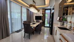 ขาย/เช่า บ้านเดี่ยว Luxury 3ชั้น 52.5 ตรว. 346 ตรม. 4ห้องนอน บ้านกลางเมือง คลาสเซ่ เอกมัย -รามอินทรา ถนนสุคนธสวัสดิ์ 19 เขตลาดร้าว กรุงเทพ-202501141543431736844223360.jpg