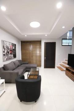 NTG906 ให้เช่า ทาวน์โฮม3ชั้น เดอะ ไพรเวท สุขุมวิท - บางจาก สุขุมวิท97-1 ตกแต่งบิวท์อินทุกห้อง และเฟอร์ครบพร้อมเข้าอยู่ใกล้BTSบางจาก-202501141835171736854517433.jpg