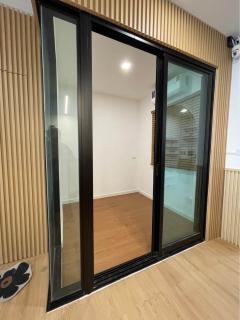 NTG911 ให้เช่า ทาวน์โฮม พาทิโอ ศรีนครินทร์-พระราม9 แต่งสวยเฟอร์เครื่องใช้ไฟฟ้าพร้อมอยู่ ติดสนามกอล์ฟกรุงเทพกรีฑา ใกล้รร.นานาชาติ Wellington-202501180054201737136460769.jpg