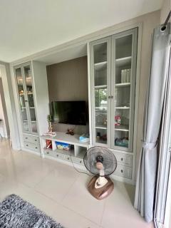 NTG912 ให้เช่า บ้านเดี่ยว เพอร์เฟค พาร์ค สุวรรณภูมิ เฟส 4 หน้าบ้านติดสวนหย่อมกลางหมู่บ้าน ใกล้สนามบินสุวรรณภูมิ-202501180129041737138544363.jpg