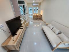 NTG925 ให้เช่า ทาวน์โฮม โกลเด้น ทาวน์ สุขุมวิท-ลาซาล บ้านใหม่ ตกแต่งพร้อมอยู่ ใกล้รถไฟฟ้า BTS สำโรง-202501212019581737465598677.jpg