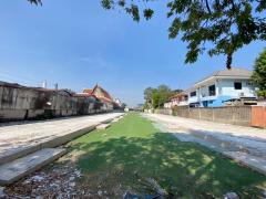 ให้เช่า ที่ดิน   ใกล้ MRT สถานีบางอ้อ ที่ดินติดแม่น้ำเจ้าพระยา ซอยจรัญสนิทวงศ์ 94 2 ไร่ 69 ตร.วา พื้นที่ 2 ไร่เศษ เข้าซอยเพียง 270 เมตร-202501220949461737514186370.jpg