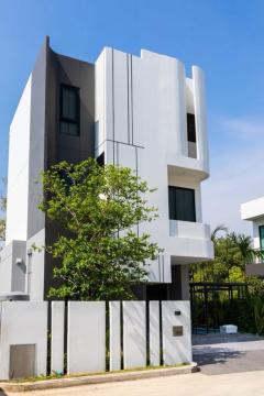 NTG940ให้เช่า อัลติจูด ฟอร์เรส อ่อนนุช-บางนา Pool Villa เฟอร์นิเจอร์ และ สระว่ายน้ำในตัว ใกล้ โรบินสัน ไลฟ์สไตล์ ลาดกระบัง สนามบินสุวรรณภูมิ-202501231709281737626968227.jpg
