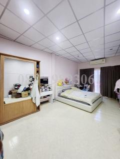 ขายตึกแถวเยาวราช 2 คูหา-202501241041131737690073710.jpg