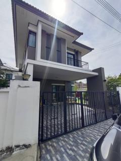 ขายบ้านแฝดหมู่บ้านกรีนเนอร์รี่ ทิวา ปิ่นเกล้า-สาย5สิ่งแวดล้อมดี เดินทางสะดวก อยู่ใกล้ตลาดน้ำดอนหวาย ใกล้ถนนเส้นบรมราชชนนีเพียง 1 กม