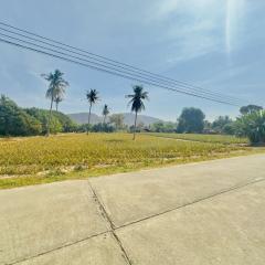 ขายที่ดิน ใกล้ทะเล  ติดถนนสองด้าน เนื้อที่ 6-3-51.3  ไร่ นาห้วย ต.ปราณบุรี อ.ปราณบุรี จ.ประจวบคีรีขันธ์-202501292125051738160705731.jpg