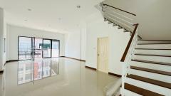 ขาย/ให้เช่า Home Office ขนาด 4 ชั้น หลังมุม  Arcadia Office At Home ( อเคเดีย ออฟฟิศ แอท โฮม )  ที่ตั้ง ทางคู่ขนานมอเตอร์เวย์ ถนนร่มเกล้า 1แขวงคลองสามประเวศ เขตลาดกระบัง กทม. -202501302129451738247385058.jpeg
