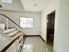 ขาย/ให้เช่า Home Office ขนาด 4 ชั้น หลังมุม  Arcadia Office At Home ( อเคเดีย ออฟฟิศ แอท โฮม )  ที่ตั้ง ทางคู่ขนานมอเตอร์เวย์ ถนนร่มเกล้า 1แขวงคลองสามประเวศ เขตลาดกระบัง กทม. -202501302129471738247387395.jpeg