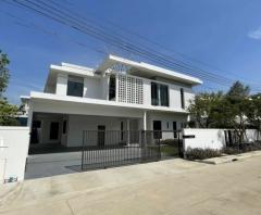 ให้เช่า Pool Villa มัณฑนา บางนา กม.15 10 นาทีถึงเมกา บางนา 4 นอน-202502021446421738482402785.jpg