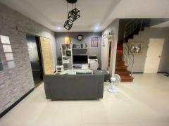 ขายพร้อมผู้เช่า!! ทาวน์โฮม 2 ชั้น25 ตร.ว. หมู่บ้านแม่ธรณีทอง แยกอินโดจีน พิษณูโลก ตกแต่งสวย แถมเฟอร์นิเจอร์ทั้งหลัง-202502031354271738565667473.jpg