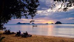 ขายบ้านเรือนไทยประยุกต์เกรดพรีเมี่ยม 1 ไร่ 2 งาน หรือ 600 ตารางวา กระบี่-202502032216411738595801667.jpg