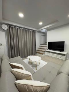 NTG965 ให้เช่า ทาวน์โฮม Q Prime สุขุมวิท 77 อ่อนนุช46  ใกล้ BTS ศรีนุช บ้านใหม่ เฟอร์ครบ พร้อมเข้าอยู่-202502040336221738614982434.jpg
