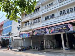 ขาย อาคารพาณิชย์ 3 ชั้นครึ่ง ติดถนนทางเข้าตลาดเทศบาลสามพราน เหมาะทำธุรกิจค้าขาย ห้องเช่า-202502101334461739169286219.jpg
