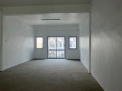 ขาย/เช่า อาคารพาณิชย์ 3.5 ชั้น 2 คูหา หมู่บ้านสินอนันต์ เสรีไทย 72 ติดโรงพยาบาลเสรีรักษ์ ขายแยกห้อง #LB44 – 000947-202502110956111739242571261.jpg