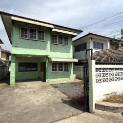  ให้เช่า บ้านเดี่ยว 2 ชั้น หมู่บ้านรัตนโกสินทร์ 200ปี ( รหัสทรัพย์ 202530) ต.ประชาธิปัตย์ อ.ธัญบุรี จ.ปทุมธานี ให้เช่า บ้านเดี่ยว 2 ชั้น หมู่บ้านรัตนโกสินทร์ 200ปี ( รหัสทรัพย์ 202530) ต.ประชาธิปัตย์ อ.ธัญบุรี จ.ปทุมธานี-202502131652101739440330822.jpg