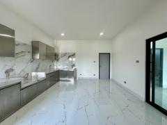 Natwalan บ้านเดี่ยวหรู 444 ตารางเมตร พร้อมพลังงานสะอาด สไตล์ Modern & Luxury Home ใกล้ถนนกาญจนาภิเษก (วงแหวนรอบนอก) รังสิต ปทุมธานี-202502152022331739625753500.jpg