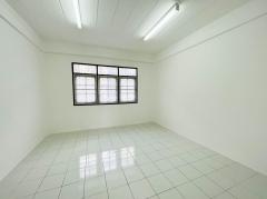 ขายอาคารพาณิชย์ 4.5 ชั้น ซ.รามคำแหง 90 (รีโนเวทใหม่)-202502171319161739773156260.jpg