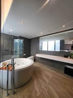 NTG 997 ให้เช่า พลูวิลล่า สุดหรู 4 ชั้น ไบบิวรี่ วิลเลจ ศรีนครินทร์ ตกแต่งพร้อมเข้าอยู่ พร้อมลิฟท์ โดยสาร และสระว่ายน้ำ ส่วนตัว-202502171541001739781660649.jpg