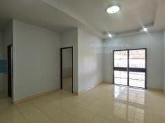 ขาย ทาวน์โฮม HS052 หลังมุม ปรับปรุงใหม่ทั้งหลัง บ้านบึง ชลบุรี ป.ปริญญา 96 ตรม 23.9 ตรว ทำเลดี ใกล้ ตลาดชัยแสงทอง โลตัส บิ๊กซี แมคโคร.-202502191709281739959768327.jpg