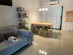 NTG1025 ให้เช่า ทาวน์โฮม บ้านกลางเมือง รามอินทรา ทำเลดี ใกล้ทางด่วนและรถไฟฟ้า ห้าง ร้านอาหาร ของกินเพียบ เลี้ยงสัตว์เล็กได้-202502191952451739969565191.jpg