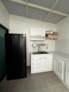 NTG1025 ให้เช่า ทาวน์โฮม บ้านกลางเมือง รามอินทรา ทำเลดี ใกล้ทางด่วนและรถไฟฟ้า ห้าง ร้านอาหาร ของกินเพียบ เลี้ยงสัตว์เล็กได้-202502191952471739969567882.jpg