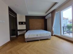 NTG1029 ให้เช่า ทาวน์โฮม: บ้านกลางเมือง เอสเซ้นส์ พระราม 9 - ลาดพร้าว หลังมุม รีโนเวทใหม่ เลี้ยงสัตว์ได้ ใกล้เซ็นทรัลอีสวิลล์-202502192254191739980459438.jpg