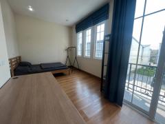 ให้เช่า ทาวเฮ้าส์ หมู่บ้านโกลเด้นทาวน์ 3 บางนาสวนหลวง บ้านสวยพร้อมอยู่ (N.1568)-202502201722531740046973171.jpg