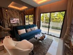 [ให้เช่า] FOR RENT LUMPINI TOWN PLACE SUKHUMVIT - SRINAKARIN / 4 bedrooms 3 bathrooms / 40 Sqw. 185 Sqm. **65,000** CLOSE TO MRT SI DAN STATION-202502240902301740362550920.jpg