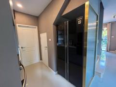 [ให้เช่า] FOR RENT LUMPINI TOWN PLACE SUKHUMVIT - SRINAKARIN / 4 bedrooms 3 bathrooms / 40 Sqw. 185 Sqm. **65,000** CLOSE TO MRT SI DAN STATION-202502240902381740362558062.jpg