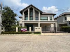 ขายบ้านเดี่ยวต้นซอย สภาพดี  4 นอน หมู่บ้าน Bangkok Boulevard รามอินทรา-วัชรพล 72 ตรว 2 ชั้น