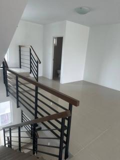 ให้เช่าอาคารพาณิชย์ ถนนหทัยราษฎร์ 2 คูหา 50,000 บาท โทร 061-94-19639-202502241605341740387934523.jpg