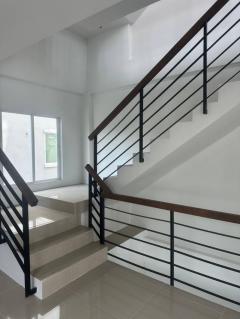 ให้เช่าอาคารพาณิชย์ ถนนหทัยราษฎร์ 2 คูหา 50,000 บาท โทร 061-94-19639-202502241605351740387935161.jpg