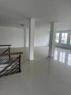 ให้เช่าอาคารพาณิชย์ ถนนหทัยราษฎร์ 2 คูหา 50,000 บาท โทร 061-94-19639-202502241605351740387935799.jpg