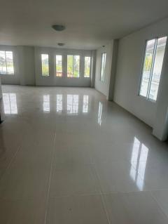 ให้เช่าอาคารพาณิชย์ ถนนหทัยราษฎร์ 2 คูหา 50,000 บาท โทร 061-94-19639-202502241605361740387936435.jpg