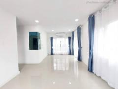 ขายบ้านแฝด สไตล์อังกฤษ โกลเด้น นีโอ 2 รามอินทรา-วงแหวน ถนนกาญจนาภิเษก เขตคันนายาว กทม.-202503022035531740922553051.jpg