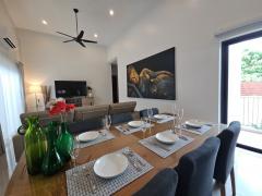 Modern Pool Villa พูลวิลล่าส่วนตัว สไตล์โมเดิร์นให้เช่า ราไวย์ ภูเก็ต-202503061413491741245229818.jpg
