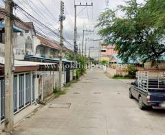 ทาวน์เฮ้าส์ หมู่บ้านนวลจันทร์ ใกล้สี่แยกเอราวัณ อ.เมือง จ.ลพบุรี-202503070953351741316015692.jpg