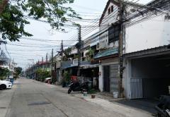 ขายทาวน์เฮ้าส์ หมู่บ้านปรีชา 8 ซอยรามคำแหง 24 เนื้อที่ 17 ตร.ว. ปรับปรุงใหม่ พร้อมอยู่-202503111052511741665171308.jpg