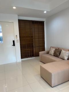 ให้เช่าบ้านทาวน์เฮาส์ เดอะ ไพรเวท สุขุมวิท-บางจาก  3 ชั้น 170 ตรม. *Fully Furnished* BTS บางจาก-202503111551401741683100853.jpg