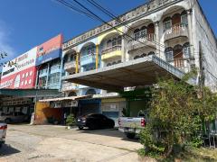ขายอาคารพาณิชย์ 3 ชั้นครึ่งทำเลดี ติดถนนสุขุมวิท ตะพง จ.ระยอง
