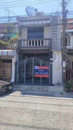บ้านปรับปรุงพร้อมอยู่ ทำเลดีเดินทางสะดวก ห่างถนนนวมินทร์ 200 ฉัตรเกล้าวิลล่า, กรุงเทพ