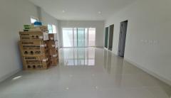 Modern Twin Home in Supalai Bella Wichit, Mueang Phuket-202503151049081742010548852.jpg
