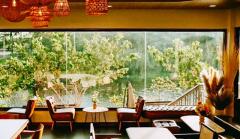 ให้เช่าที่ดินถมแล้ว ลานกางเต๊นท์  บางปะหัน อยุธยา ทำร้านอาหาร ทำโฮมสเตย์  วิวแม่น้ำ ริมตลิ่งคาเฟ่ ที่ดิน 2.5 ไร่ 4002ตรม. จากกทม. 46นาที 