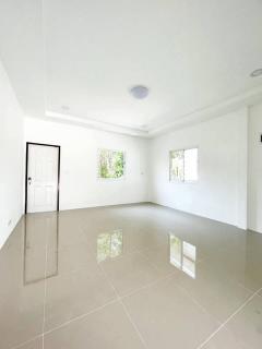 ( ราคาพิเศษ ) บ้านเดี่ยว สร้างใหม่ ใกล้โลตัส แกลง ขนาด 45 ตร.วา ใกล้สี่แยกบ้านนา-202503191629521742376592523.jpg