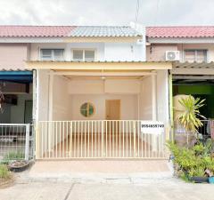 ทาวน์เฮ้าส์ 2 ชั้น รีโนเวทใหม่ 18 ตร.วา หมู่บ้านการเคหะ ใจกลางเมืองระยอง 