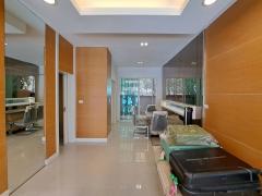 ขายทาวน์โฮม 3 ชั้น โครงการบ้านกลางเมือง สาทร-ตากสิน2 ตกแต่งสวย-202503192232531742398373454.jpg