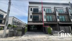 ขายถูก บ้านกลางเมืองศรีนครินทร์-อ่อนนุช ทาวน์โฮม 3 ชั้น หลังมุม ขนาด 29.7 ตารางวา-202503201048291742442509809.jpg