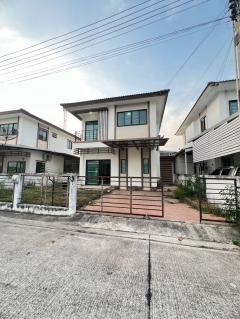( ขายตามสภาพ ) บ้านเดี่ยว 2 ชั้น มบ.ภูธารา ขนาด 42 ตร.วา บ้านฉาง